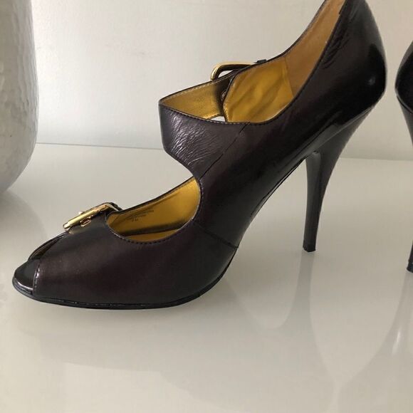 NWOT Guess Heels - Picture 8 of 8